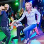 Ведущий Шоу Зеральные Люди Мосва SHOW ZAZERKALYE Елена Лисицына